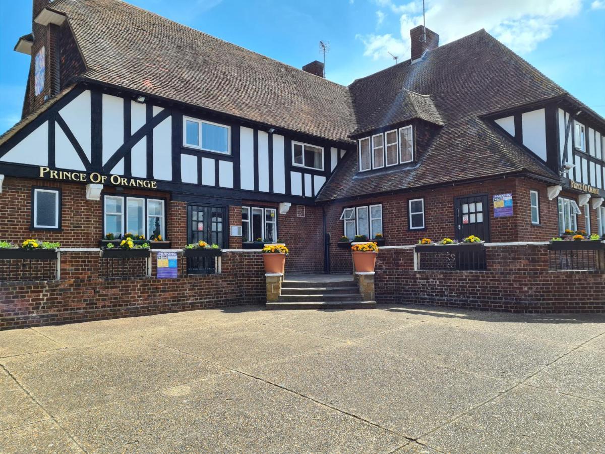 Prince Of Orange Hotel Gravesend Exterior photo